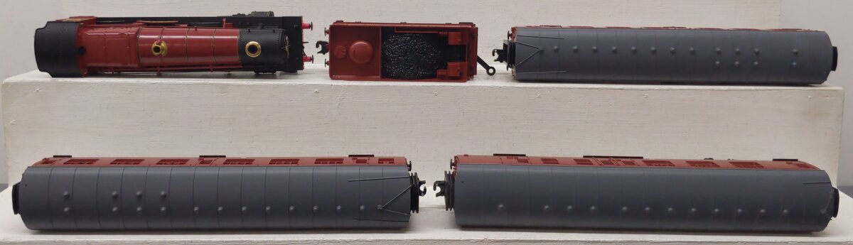 Lionel 7-11020 O Gauge Harry Potter Hogwarts Express Steam Train Set EX/Box