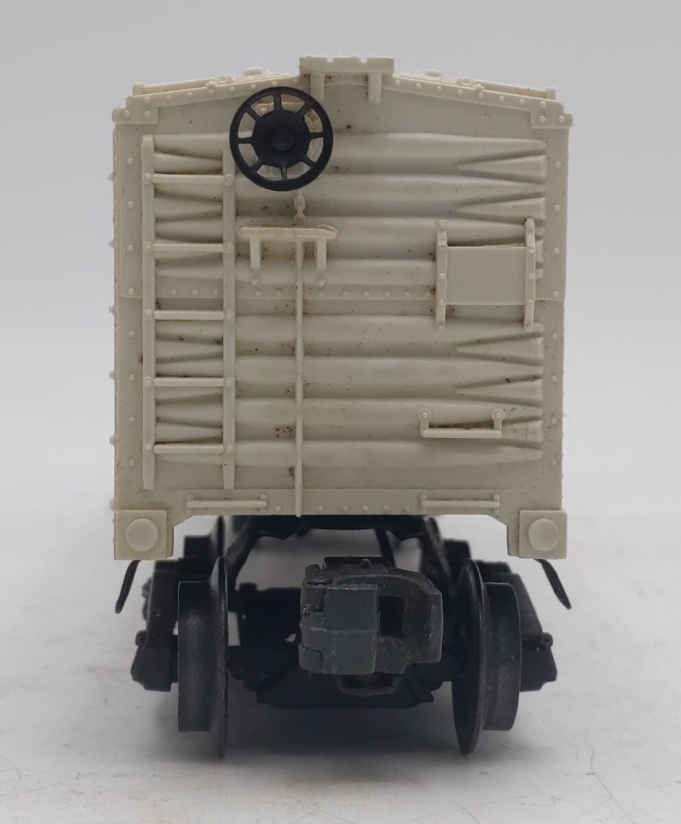 Lionel 3472 O Vintage Operating Milk Car with Platform/Box