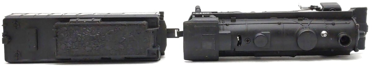 Lionel 6-8042 O Gauge Grand Trunk Western 2-4-2 Steam Locomotive & Tender VG