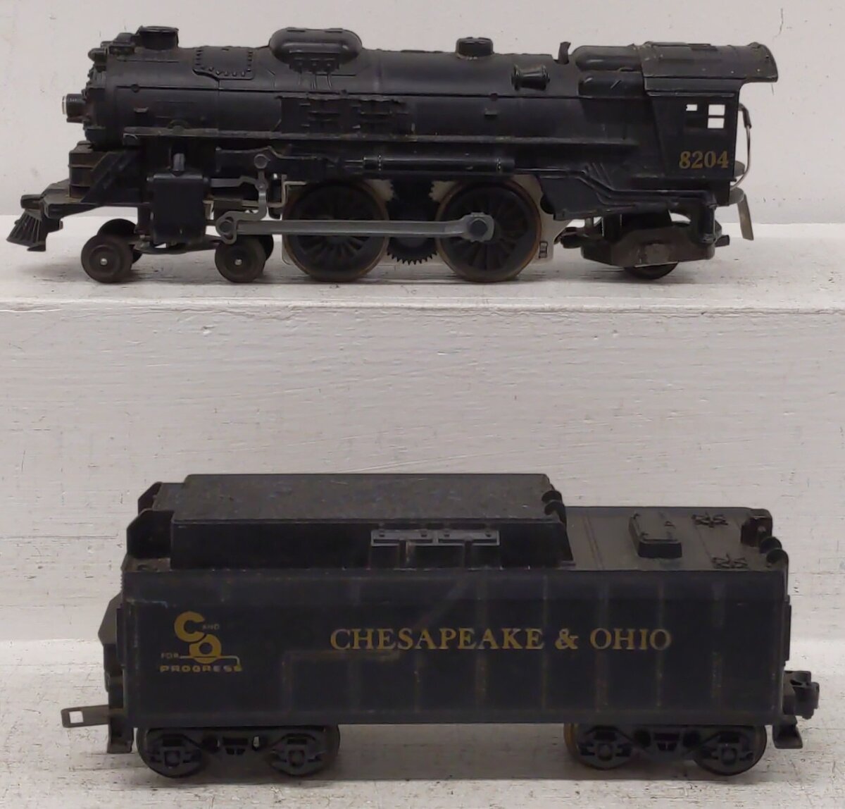 Lionel 6-8204 O Chesapeake & Ohio 4-4-2 Steam Locomotive & Tender VG