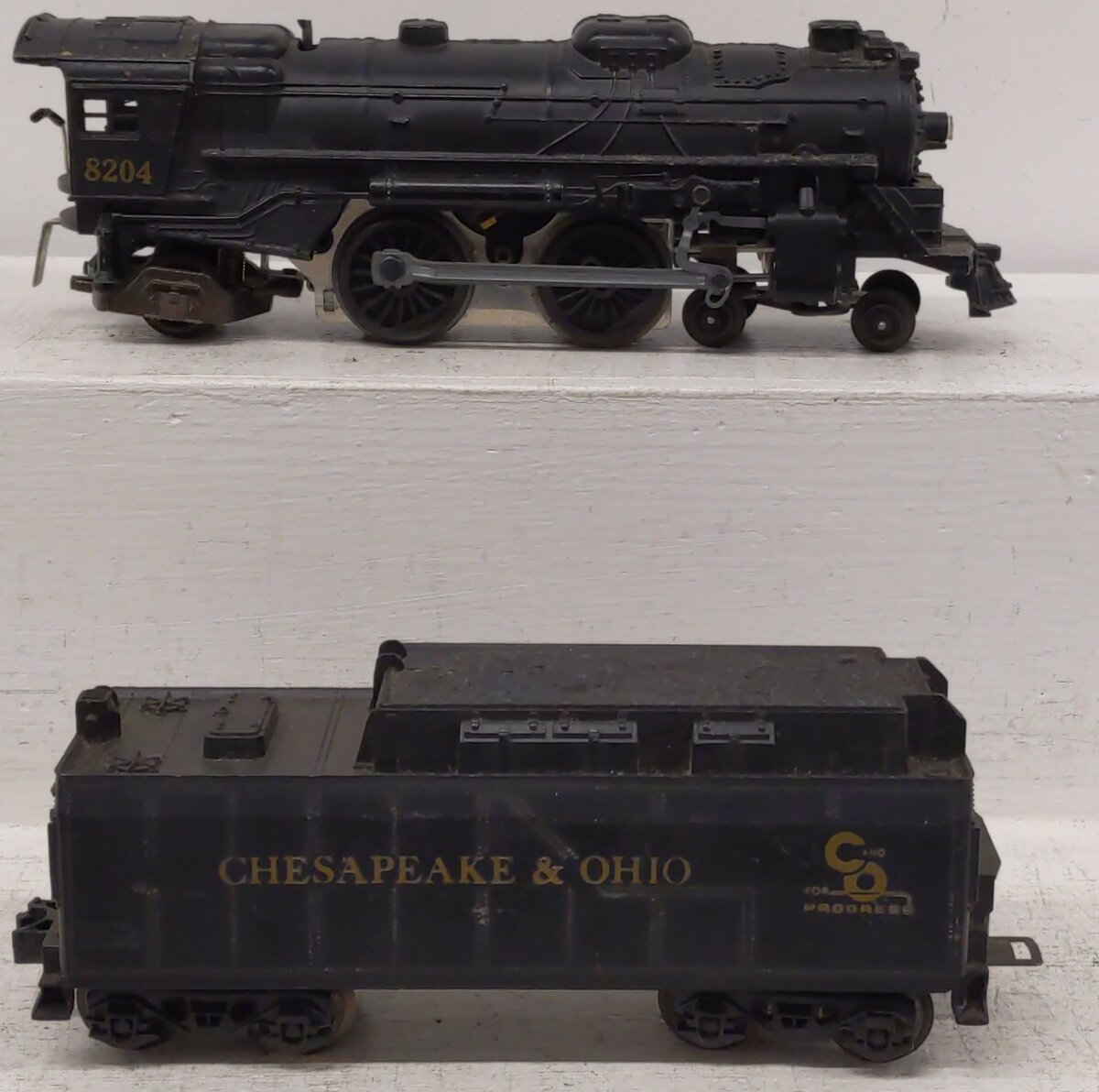 Lionel 6-8204 O Chesapeake & Ohio 4-4-2 Steam Locomotive & Tender VG