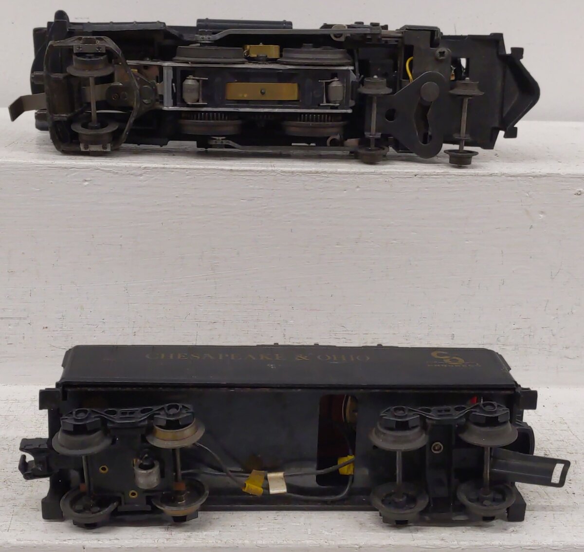 Lionel 6-8204 O Chesapeake & Ohio 4-4-2 Steam Locomotive & Tender VG