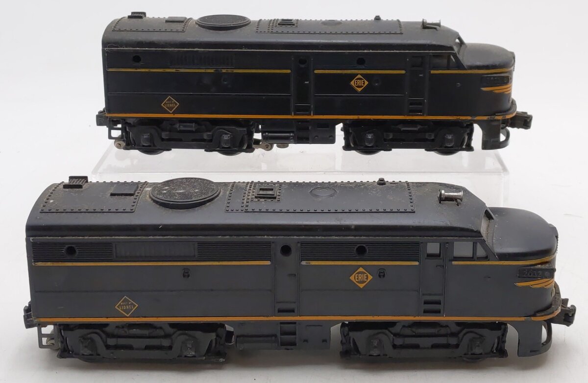 Lionel 2032 Vintage O Erie Alco AA Diesel Locomotive Set VG/Box