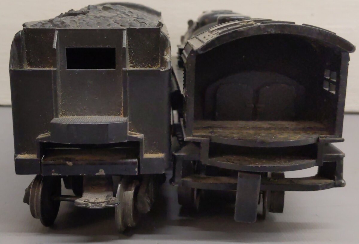 Lionel 2036 Vintage O 2-6-4 Steam Locomotive and 6466T Tender VG
