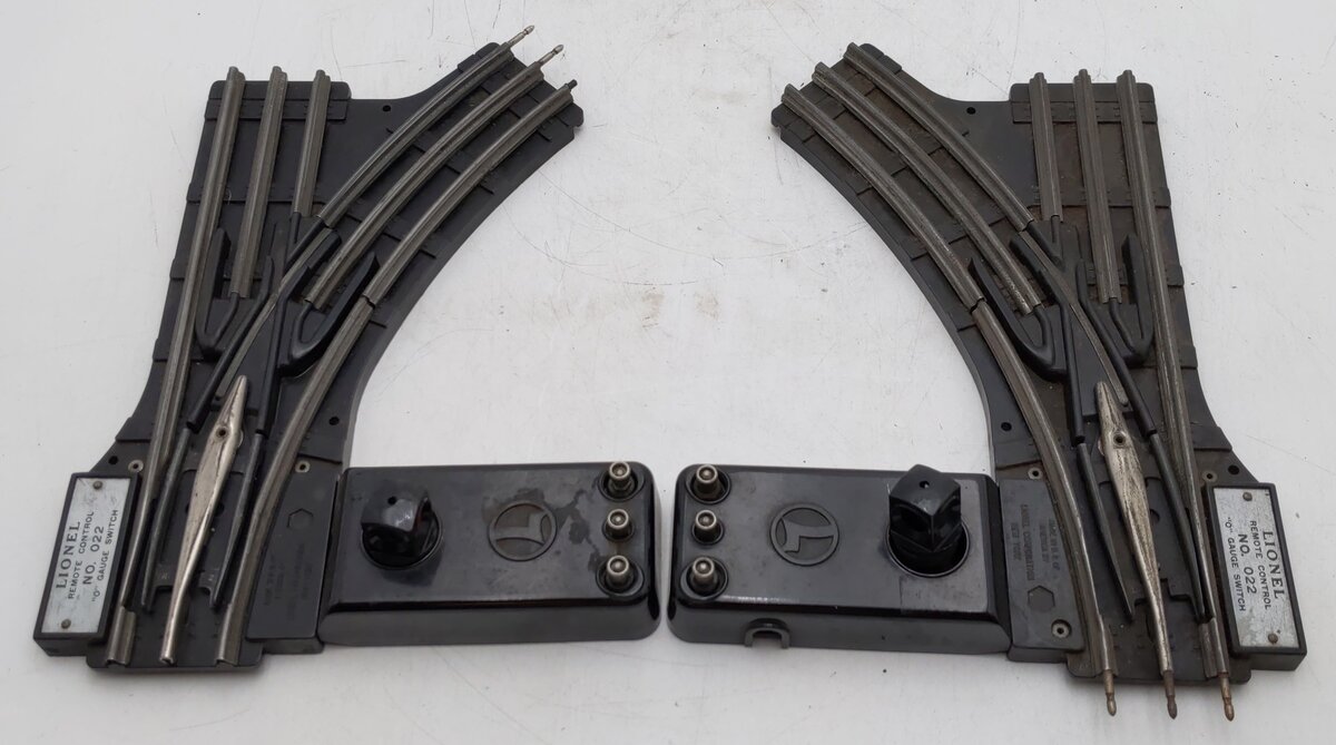 Lionel O22 Vintage O Left-Hand & Right-Hand Remote Control Switches (Pair of 2) VG