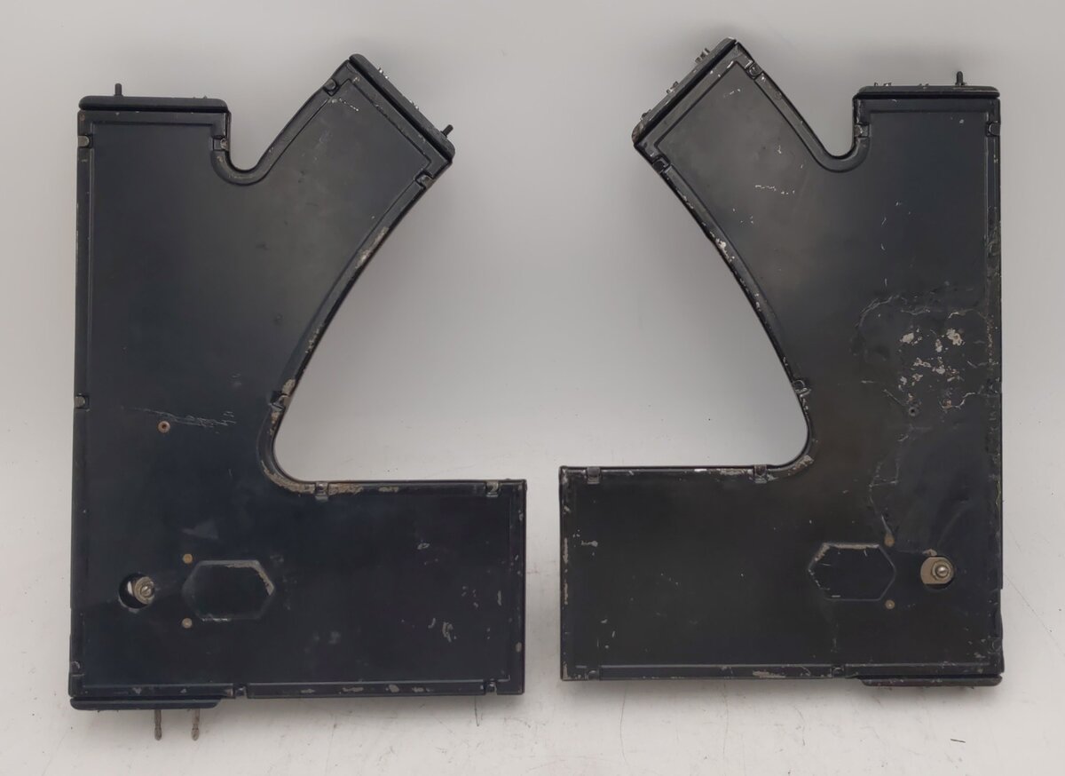 Lionel 011 Vintage O Gauge Right-Hand & Left-Hand Remote Control Switches VG