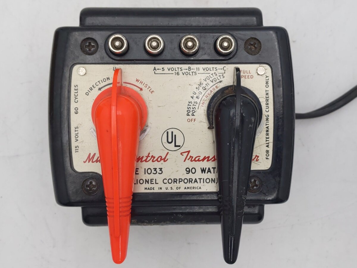 Lionel 1033 Vintage O 90 Watt Transformer w/ Whistle EX/Box
