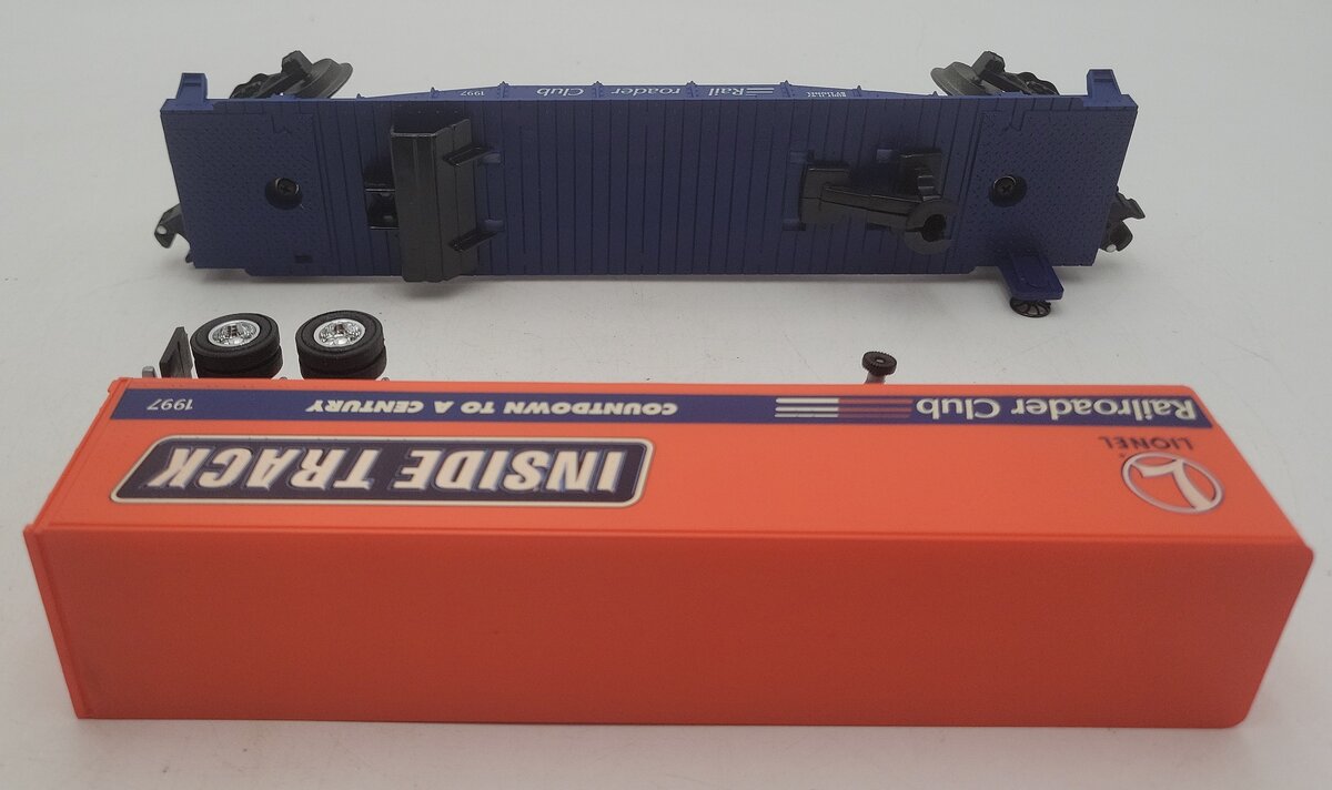 Lionel 6-19437 O Gauge Lionel Rail Roader Club Flatcar w/Inside Track Trailer EX/Box