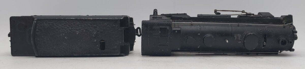 Lionel 1666 Vintage O 2-6-2 Die-Cast Steam Locomotive & Tender VG