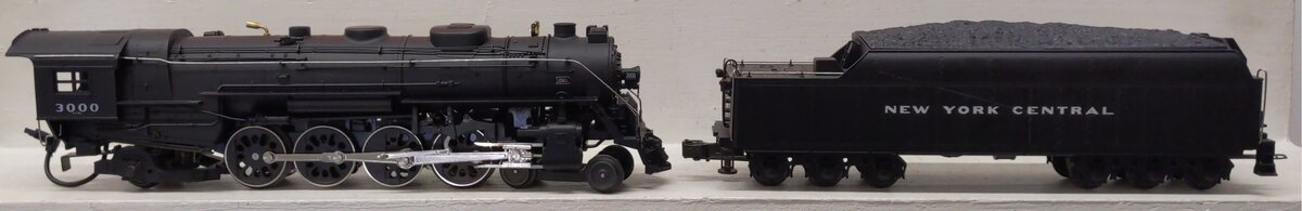 Lionel 6-18009 O Gauge NYC Mohawk 4-8-2 L-3 Steam Locomotive & Tender #3000 EX/Box