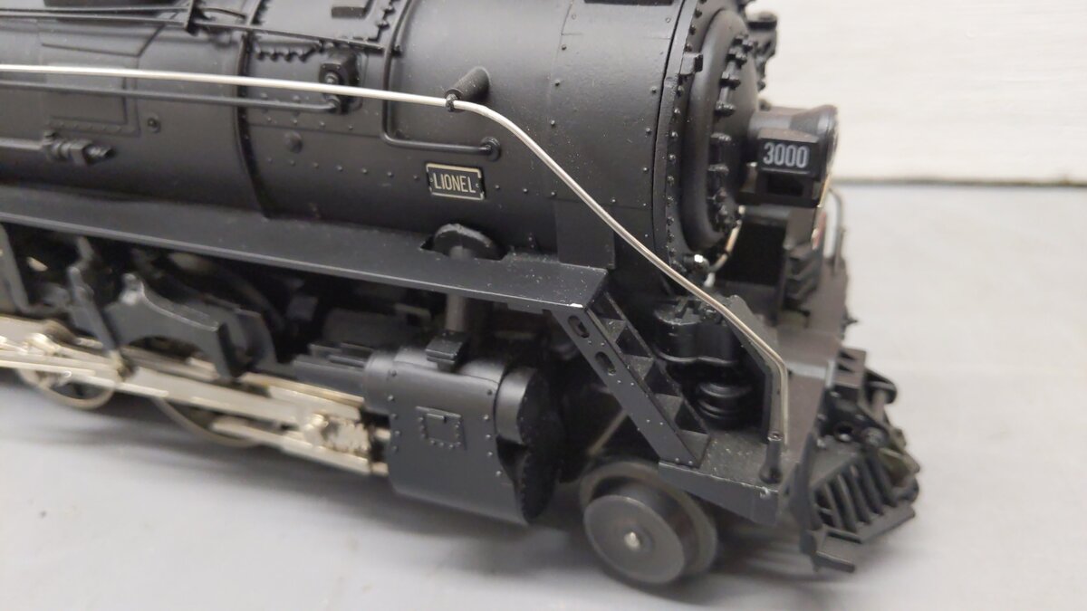 Lionel 6-18009 O Gauge NYC Mohawk 4-8-2 L-3 Steam Locomotive & Tender #3000 EX/Box