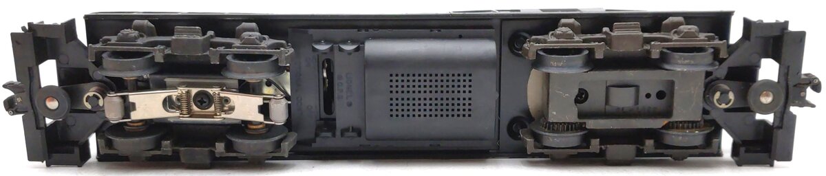 Lionel 6-8477 O Gauge New York Central GP9 Powered Diesel Engine #8477 with Horn EX/Box