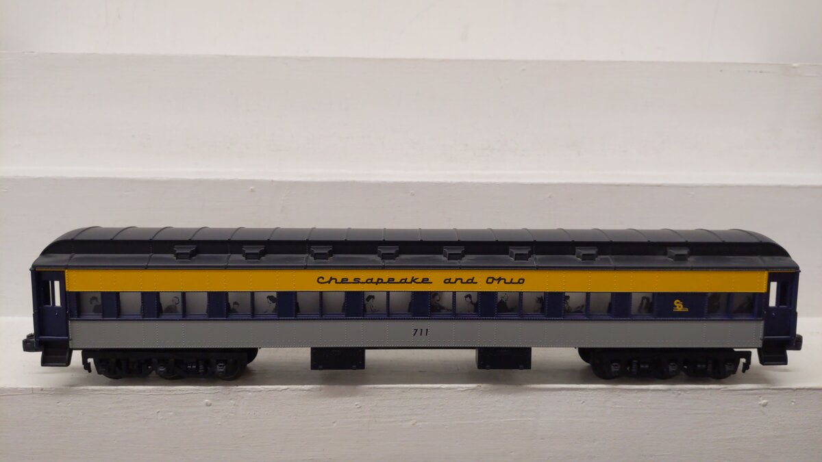 Lionel 6-29011 O Gauge Chesapeake & Ohio Heavyweight Coach Car #711 EX/Box