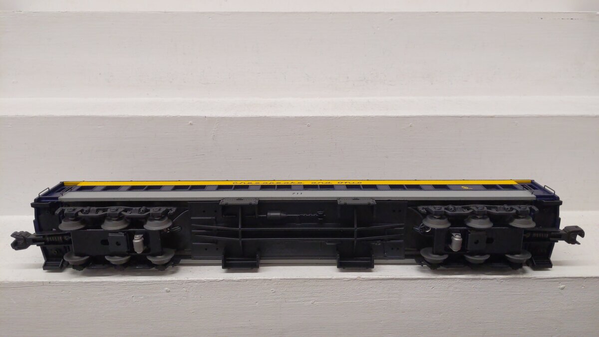 Lionel 6-29011 O Gauge Chesapeake & Ohio Heavyweight Coach Car #711 EX/Box