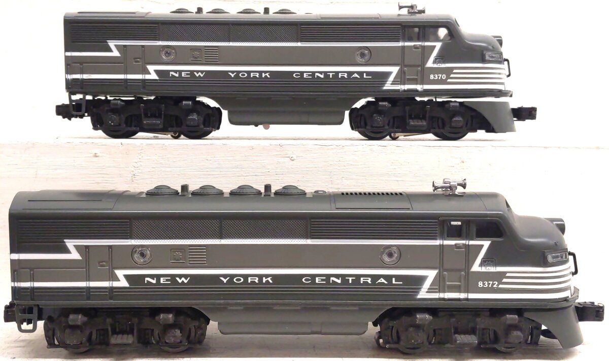 Lionel 6-8370 O Gauge New York Central F3 AA Diesel Locomotives #8372/#8370 EX/Box