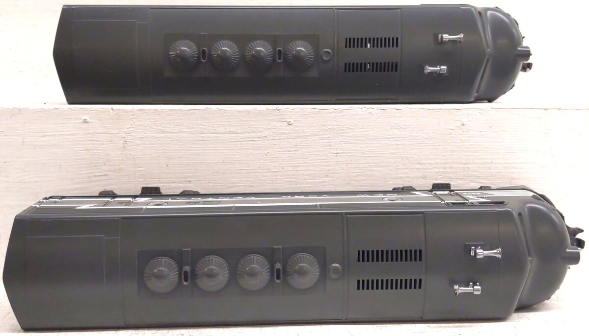 Lionel 6-8370 O Gauge New York Central F3 AA Diesel Locomotives #8372/#8370 EX/Box