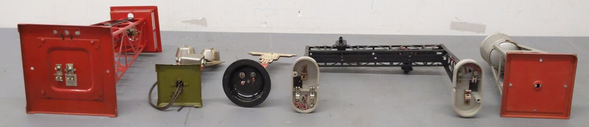 Lionel/Marx Vintage O Gauge Accessories #2494,93,414,450,69 [5] VG