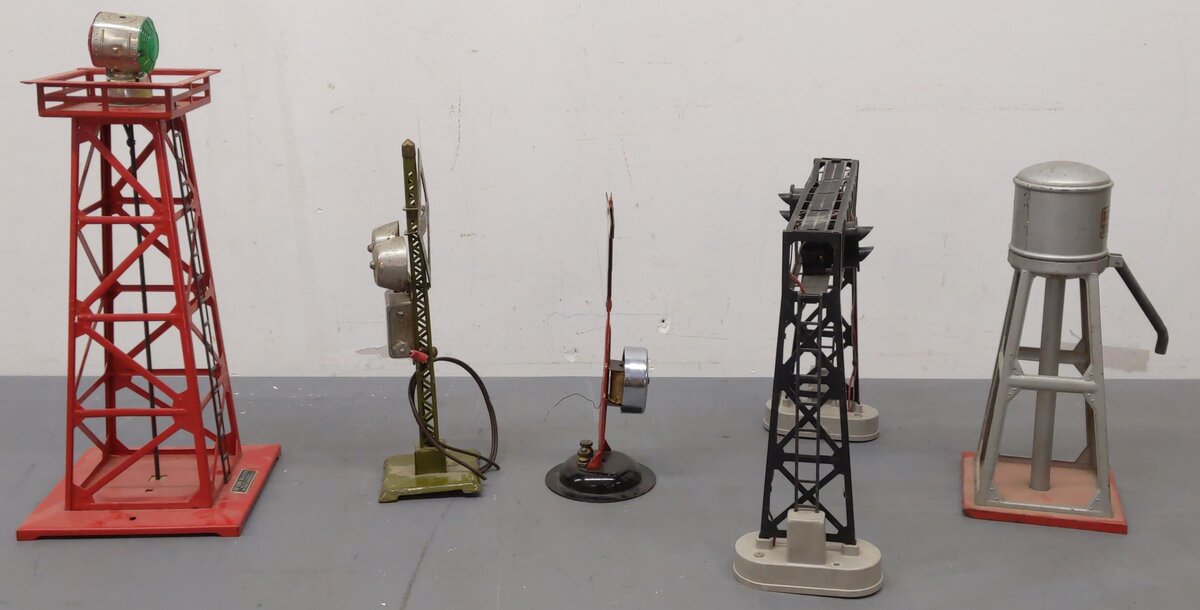Lionel/Marx Vintage O Gauge Accessories #2494,93,414,450,69 [5] VG