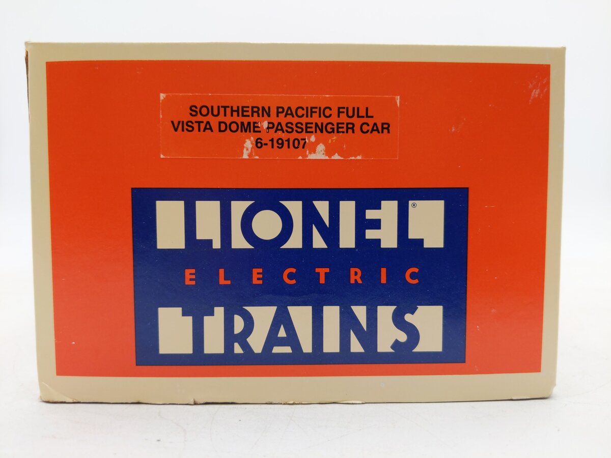 Lionel 6-19107 O Gauge Southern Pacific Daylight Full Vista Dome Passenger Car EX/Box