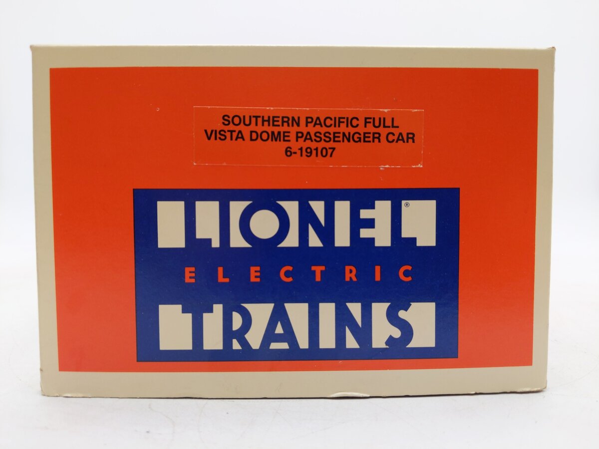 Lionel 6-19107 O Gauge Southern Pacific Daylight Full Vista Dome Passenger Car EX/Box