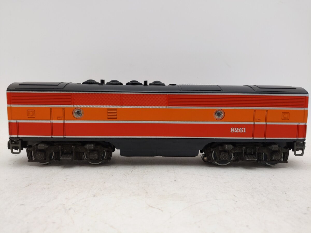 Lionel 6-8261 O SP Daylight F3 Non-Powered B-Unit Diesel Locomotive w/Sound EX/Box