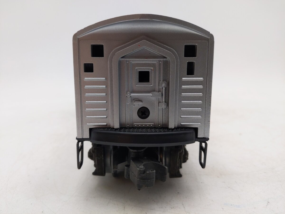 Lionel 6-8261 O SP Daylight F3 Non-Powered B-Unit Diesel Locomotive w/Sound EX/Box