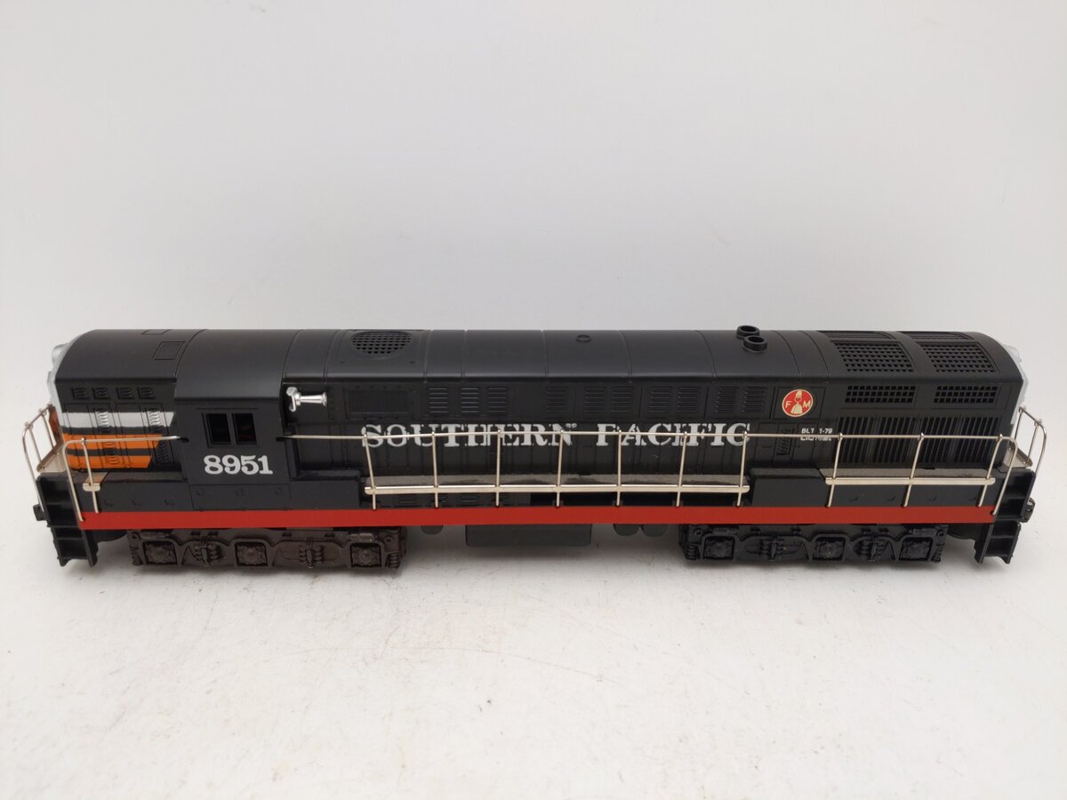 Lionel 6-8951 O Gauge Southern Pacific FM Trainmaster Diesel Locomotive #8951 EX/Box