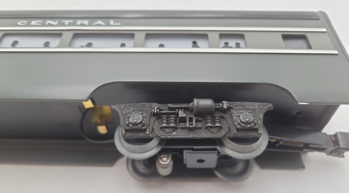 Lionel 6-9595 O Gauge New York Central Aluminum Combine Passenger Car #9595 EX/Box