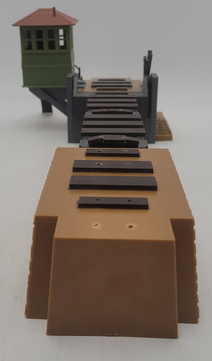 Lionel 6-2317 O Operating Drawbridge VG/Box