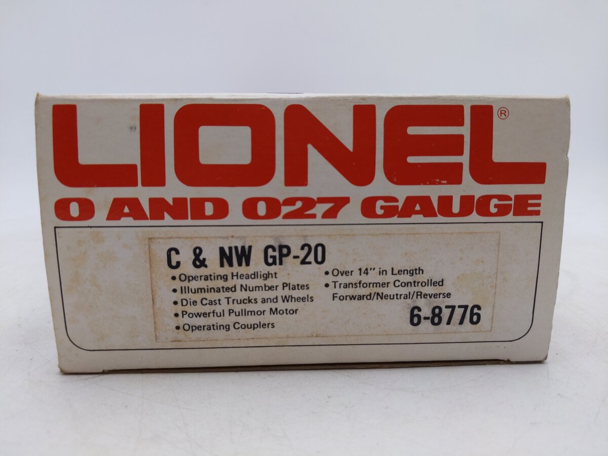 Lionel 6-8776 O Chicago & Northwestern GP20 Powered Diesel Locomotive EX/Box