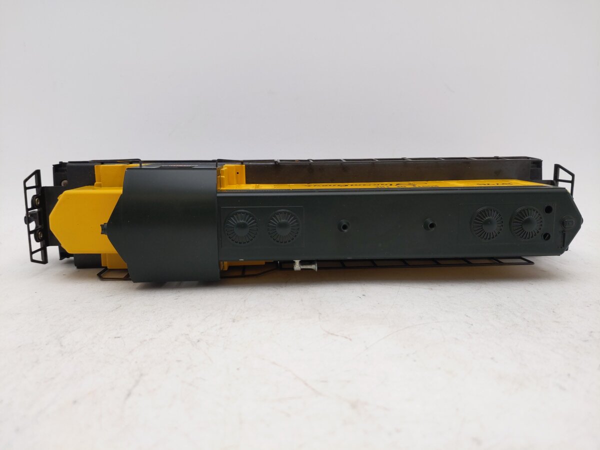 Lionel 6-8776 O Chicago & Northwestern GP20 Powered Diesel Locomotive EX/Box