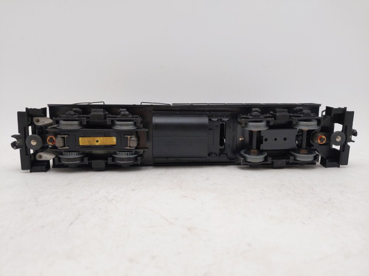 Lionel 6-8776 O Chicago & Northwestern GP20 Powered Diesel Locomotive EX/Box