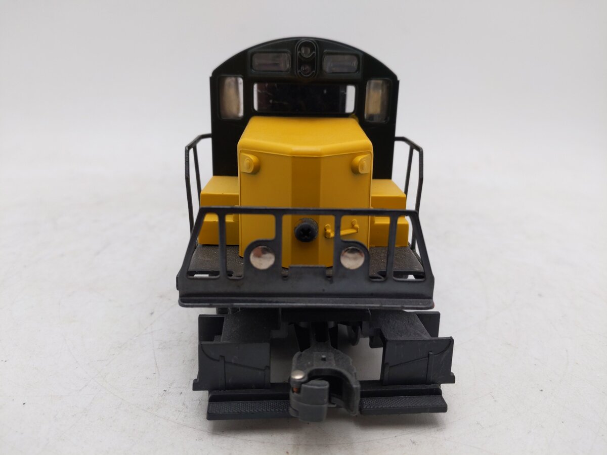Lionel 6-8779 O Gauge Chicago and Northwestern GP-20 Dummy Diesel Locomotive EX/Box