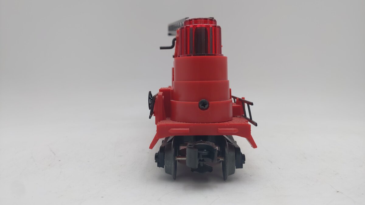 Lionel 6-16688 O Gauge Red Operating Fire Ladder Car EX/Box