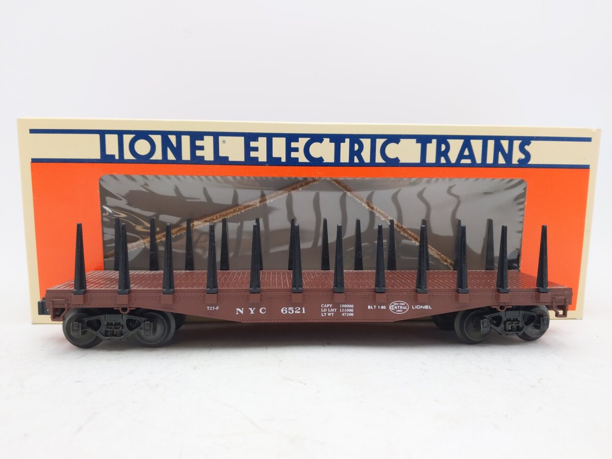 Lionel 6-6521 O Gauge New York Central Flatcar with Stakes EX/Box