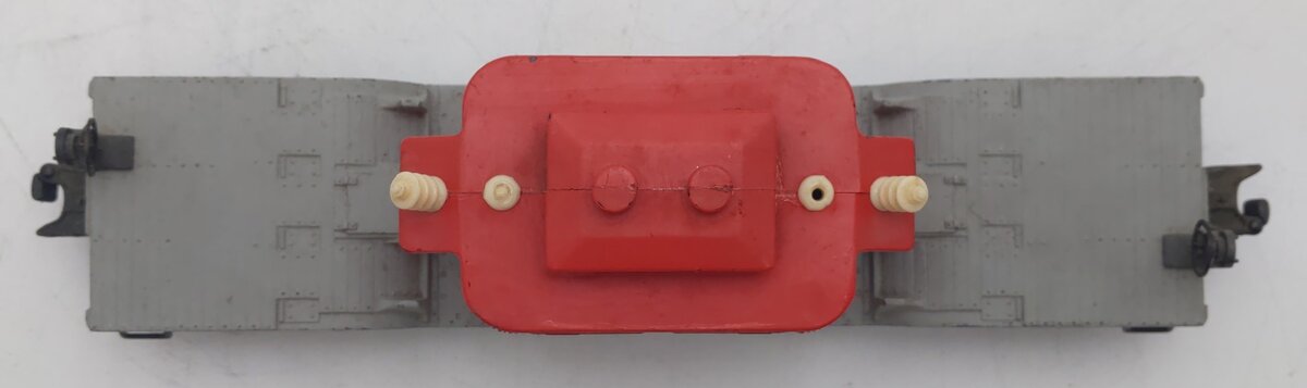 Lionel 2461 Vintage O Postwar Die-cast Flatcar w/ Red Transformer VG