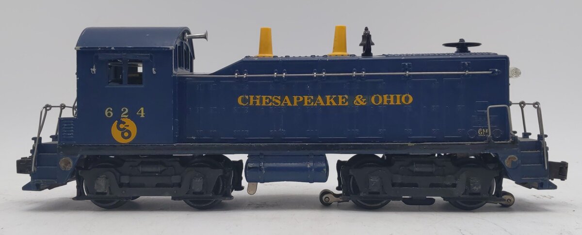 Lionel 624 Vintage O Chesapeake & Ohio NW-2 Powered Diesel Locomotive VG