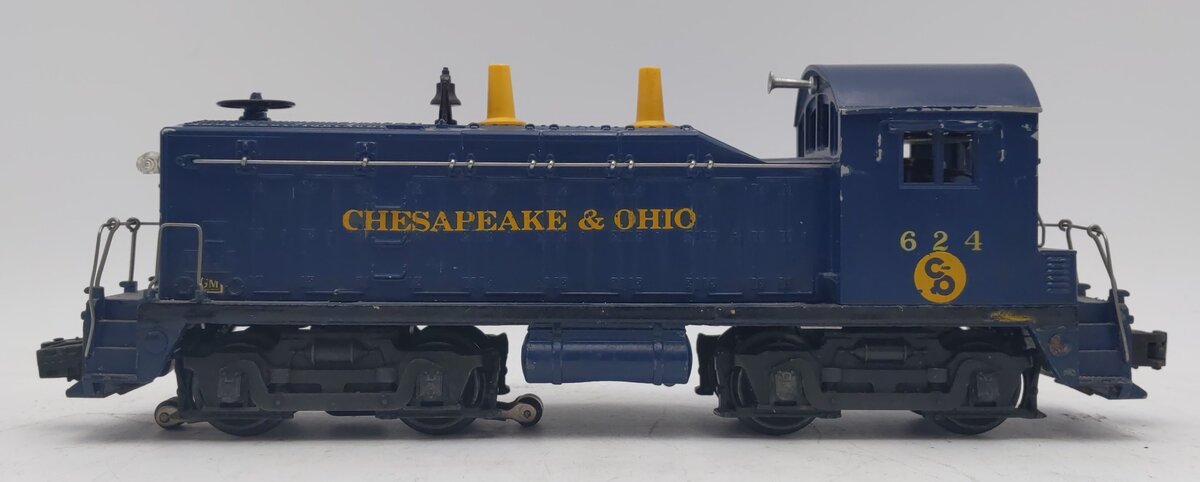 Lionel 624 Vintage O Chesapeake & Ohio NW-2 Powered Diesel Locomotive VG