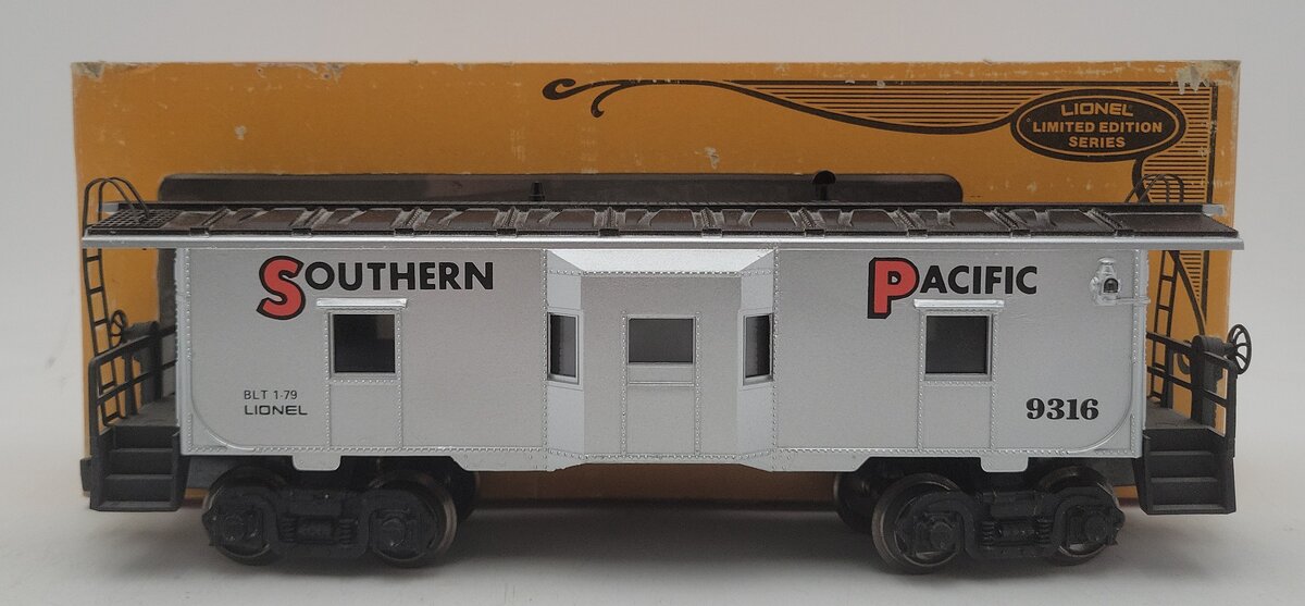 Lionel 6-9316 O Gauge Southern Pacific Bay Window Caboose EX/Box