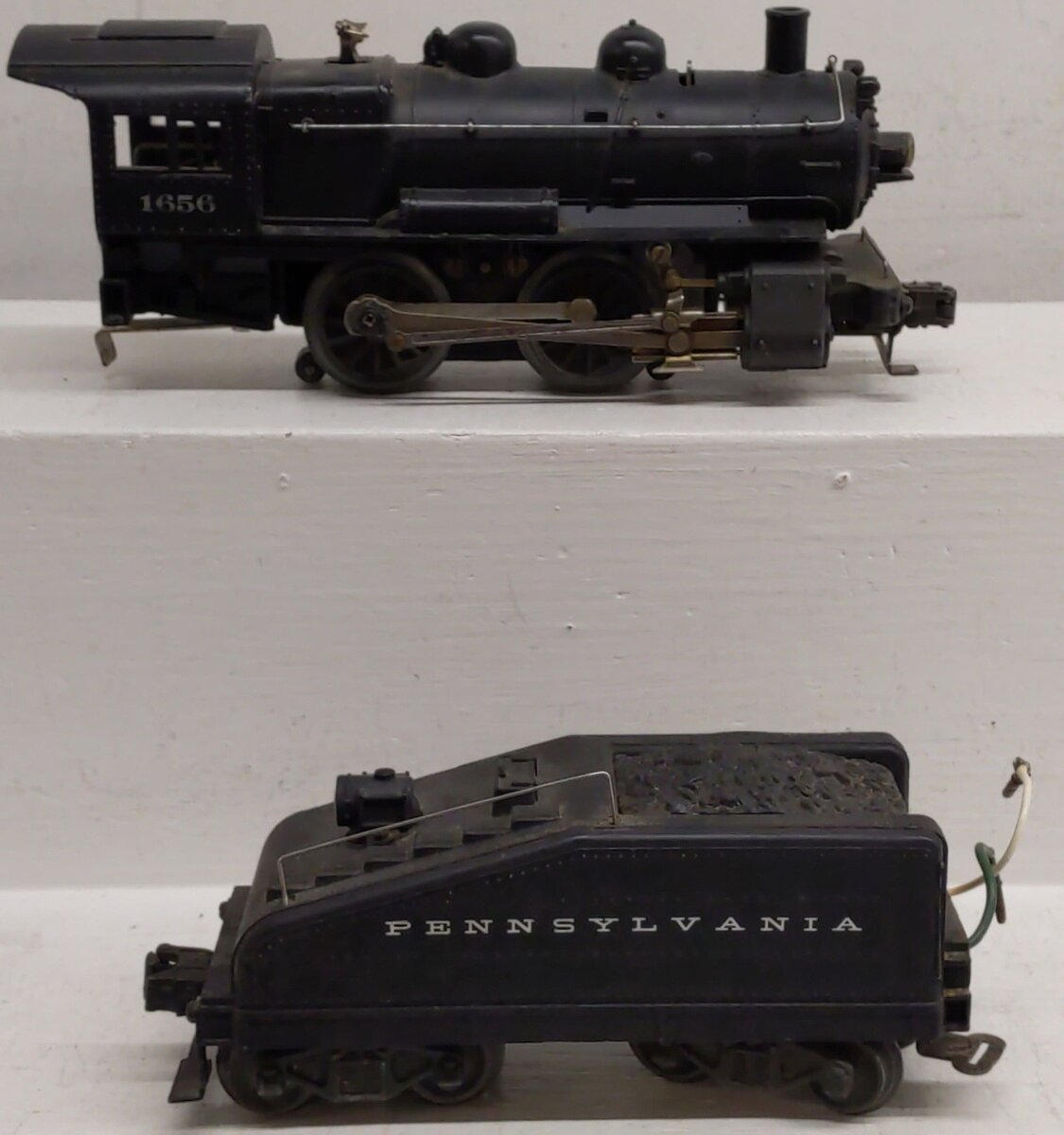 Lionel 1656 Vintage O Lionel Lines 0-4-0 Steam Locomotive & 2403B Tender w/Bell VG