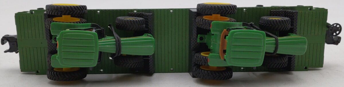 MTH 30-7028B O Gauge John Deere Flatcar w/ Model A Tractors #102 EX