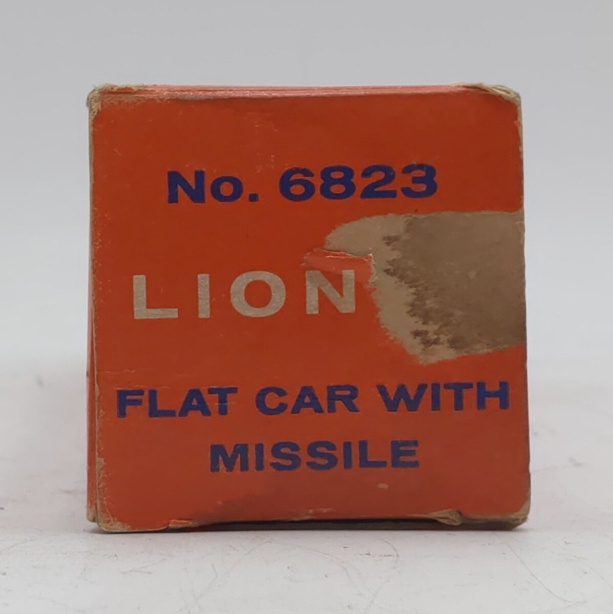 Lionel 6823 Vintage O Flatcar with IRBM Missiles EX/Box