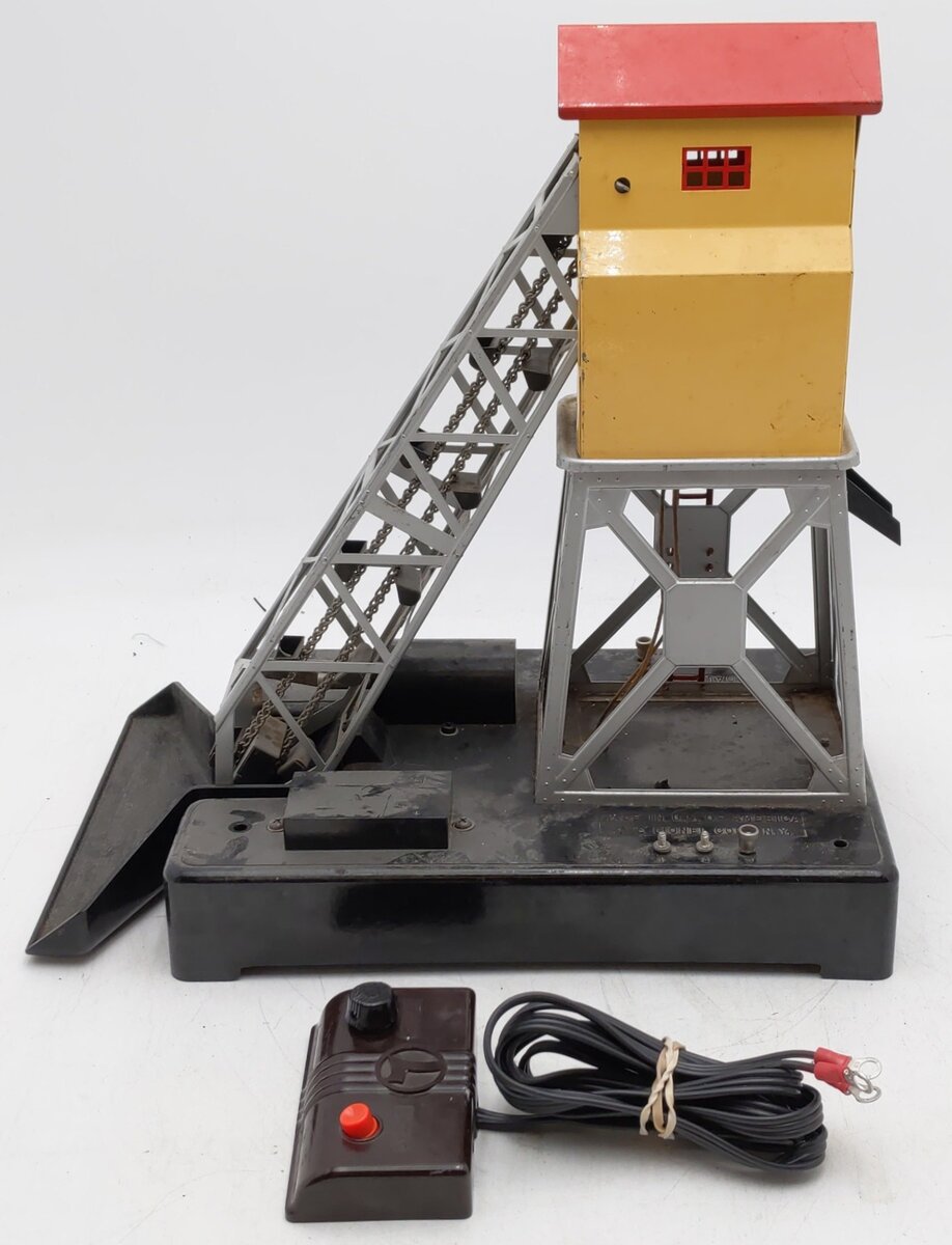 Lionel 97 Vintage O Operating Coal Elevator Loader VG