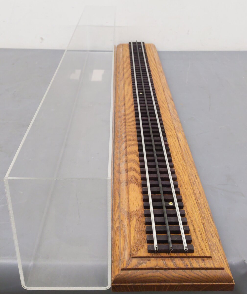 O Gauge Display Case EX