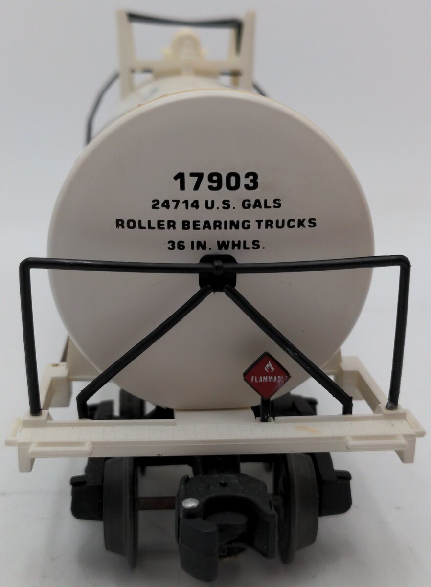 Lionel 6-17903 O Gauge Conoco Unibody Tank Car EX/Box