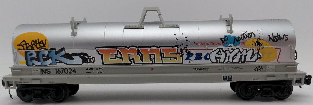 Lionel 2226550 O Norfolk Southern Coil Car with Graffiti #167024 LN/Box