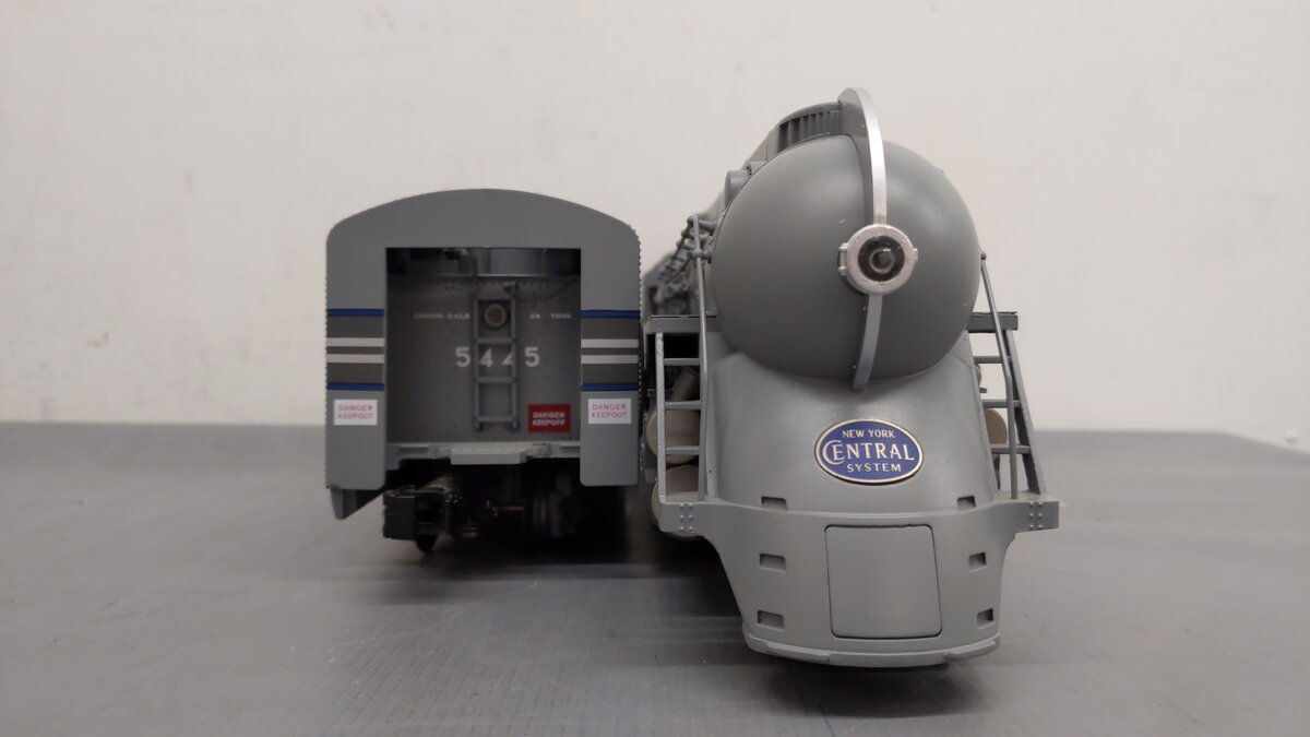 MTH 20-3045-1 O New York Central Dreyfuss Hudson Steam Loco & Tender w/PS2 #5445 EX/Box