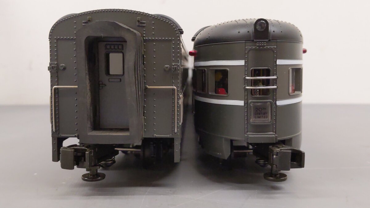 MTH 20-6616 O Gauge NYC 70' Streamlined Sleeper/Diner Passenger Cars Set EX/Box