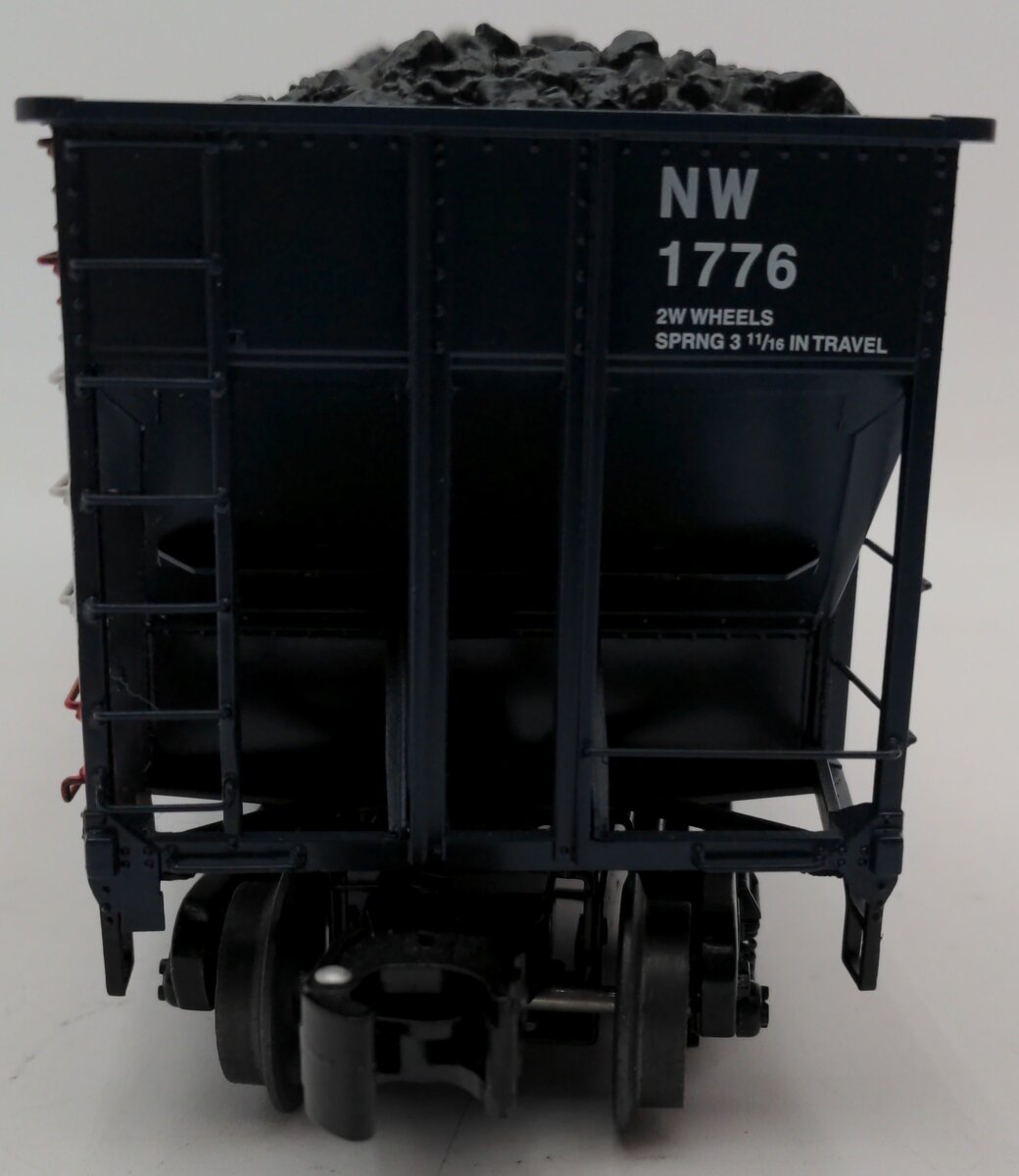 Lionel 6-27422 Norfolk & Western 3-Bay Open Hopper EX/Box