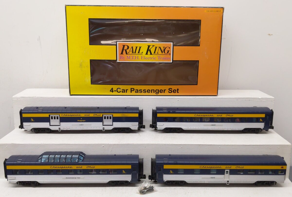 MTH 30-67446 O Chesapeake & Ohio 60’ Streamlined ABS Passenger Set (Set of 4) EX/Box